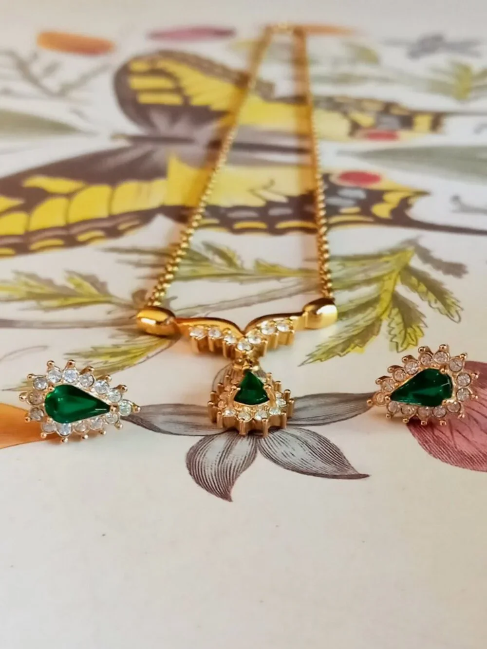 ROMAN Green Gem & Gold Plated Matching Necklace & Earrings Set Worn Once!